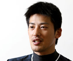 岩田　稔